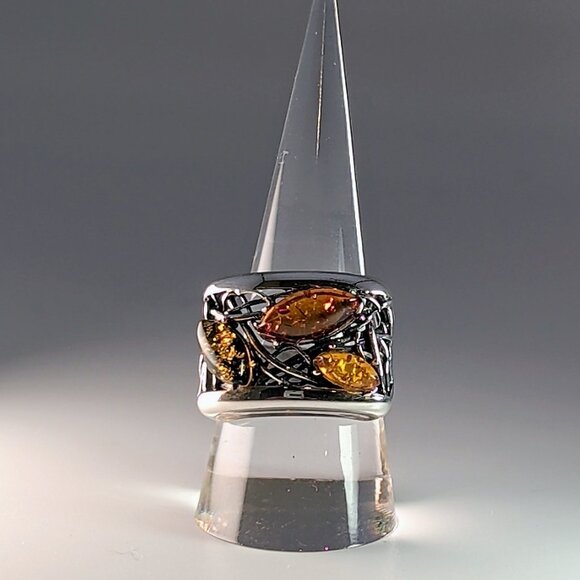 Sterling Silver Ring With Amber Gemstones & Unique Filigree Design - Picture 4 of 13
